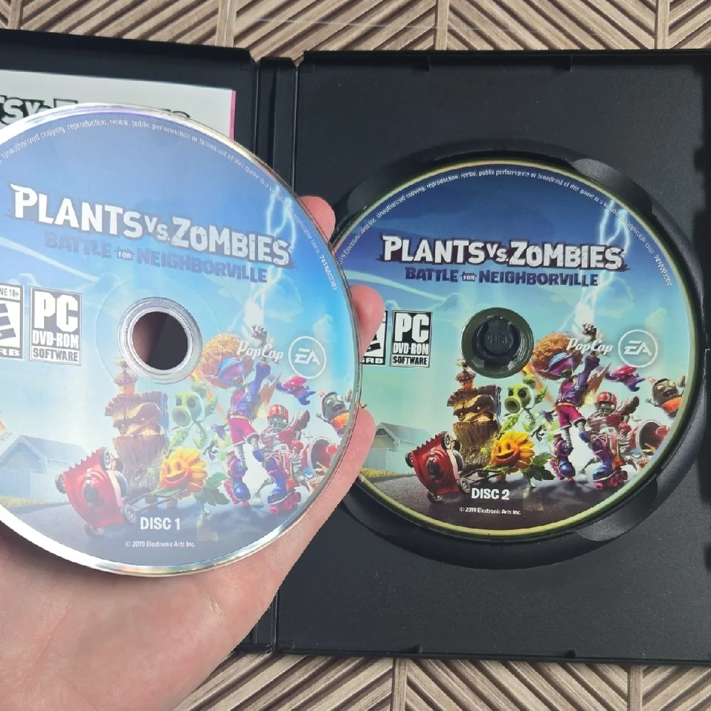 Plants vs. Zombies Battle For Neighborville PC DVD-Rom Software Game Video Games